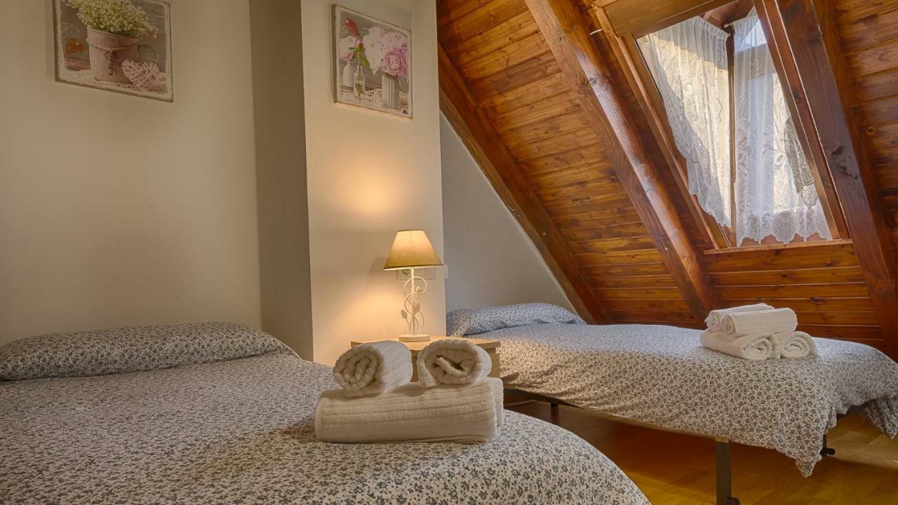 Saplan Real Estate Montlude Apartment Les Bagian luar foto